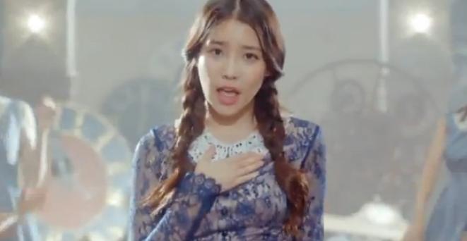 IU 『You ＆ I』Performance ver.