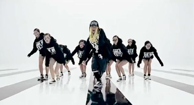 G-DRAGON ソロ曲『ONE OF A KIND』フルM/V動画