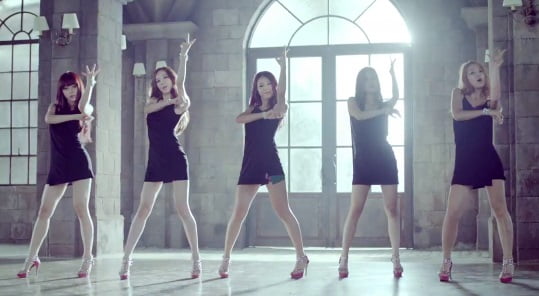 TAHITI 新曲『Love Sick』フルM/V動画