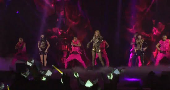 2NE1 新曲『CRUSH』LIVE PERFORMANCE
