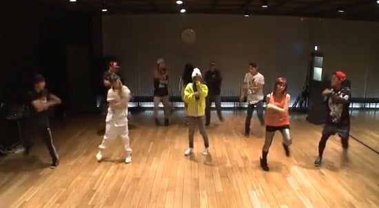 2NE1 新曲『COME BACK HOME』Dance Practice