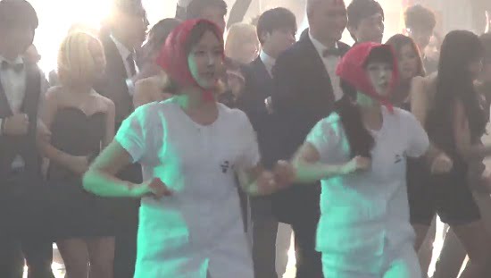 Crayon Pop『Uh-ee』M/V Making Film