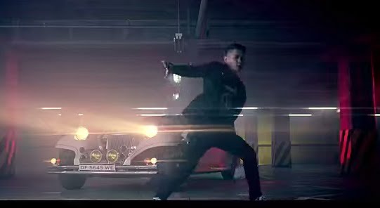 CRUSH 『Hug Me』フルM/V動画