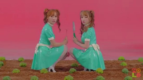 新人女性デュオCocoSori、『Dark Circles』ティザーM/V動画