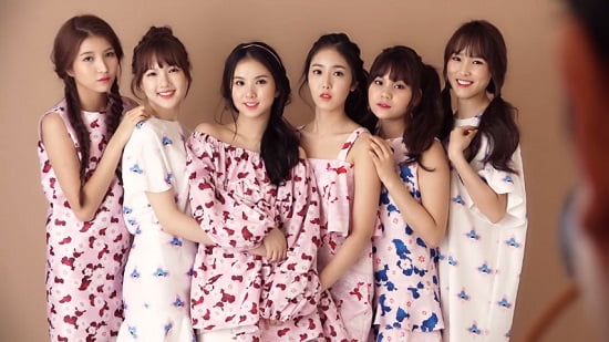 GFRIEND「@star1」グラビア撮影メイキング映像