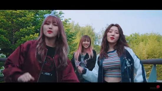 DREAMCATCHER、WINNERの『REALLY REALLY』をカバー