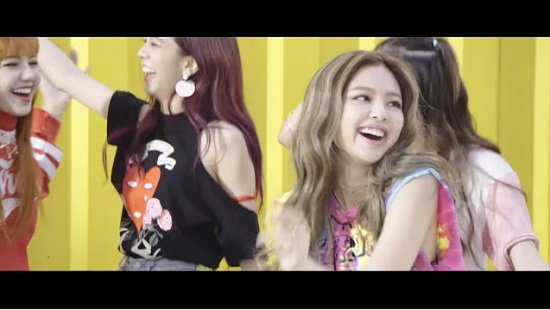 BLACKPINK、『AS IF IT’S YOUR LAST』M/V BEHIND THE SCENES