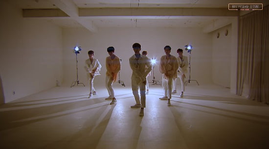 BOYFRIEND、『Star』 (Fix cam.ver)