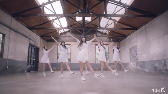 GFRIEND『SUMMER RAIN』ティザーM/V動画