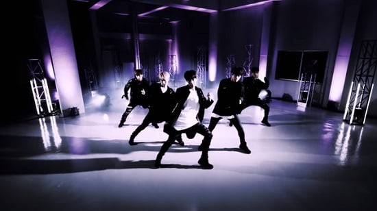 KNK、『U』（Japanese Version） Performance Video