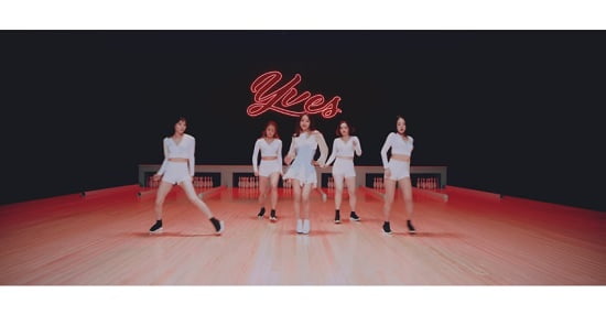 LOOΠΔ’Yves、『new』Choreography Ver.