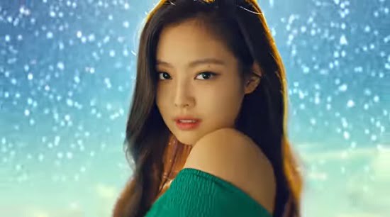 BLACKPINKと俳優ウ・ドファン、「スプライト」CM映像