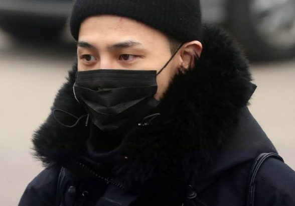 入隊中のG-DRAGON、右足首手術のため病院に入院