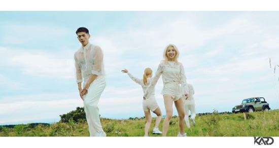 K.A.R.D、『RIDE ON THE WIND』ティーザーM/V動画