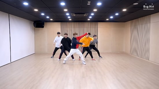 「防弾少年団の弟」グループTXT デビュー曲『CROWN』振付映像