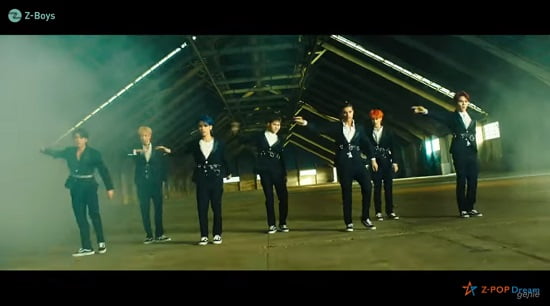 Z-BOYS 新曲『Holla Holla』M/V公開