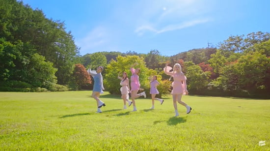 ユニットでカムバックするDIA 『Hug U』M/V予告映像公開