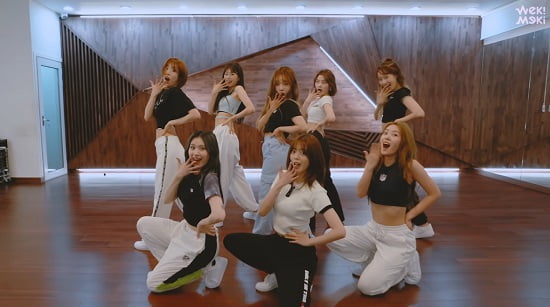 Weki Meki 3rdミニアルバム『OOPSY』ダンス練習映像を公開