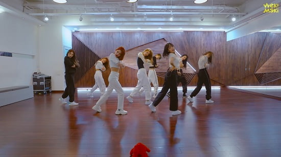 Weki Meki 4thミニアルバム『COOL』振り付け映像を公開
