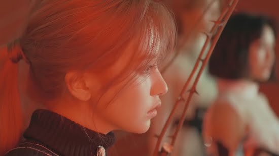 TWICE 新曲『Cry For Me』コンセプトフィルムを公開