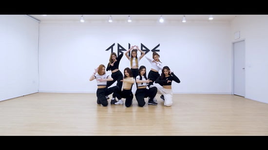 新人ガールズグループTRI.BE、デビュー曲『Doom Doom Ta』ダンス映像公開