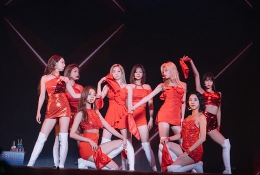 TWICE、初の米州ツアー、現地メディアが大好評