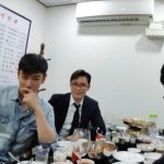 BIGBANGのT.O.P、 イ・ビョンホンと食事写真をシェア