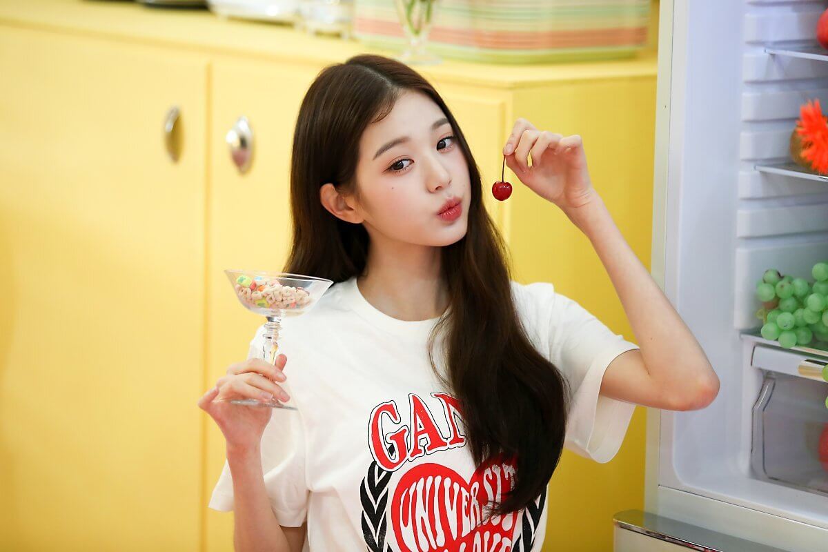 kpopdrama.info IVE、2023シーズングリーティング「READY、GET SET、IVE!」撮影現場ビハインドカット公開