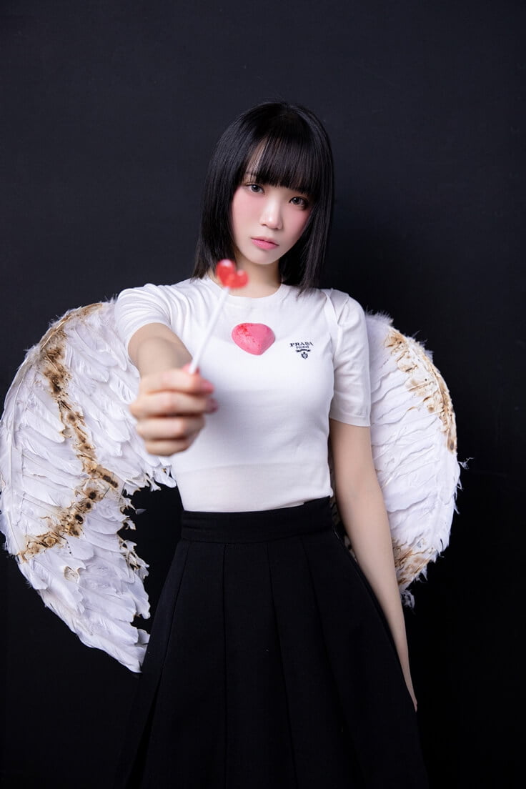 kpopdrama.info LE SSERAFIM、1stフルアルバム「UNFORGIVEN」のタイトル曲『UNFORGIVEN』MV公開