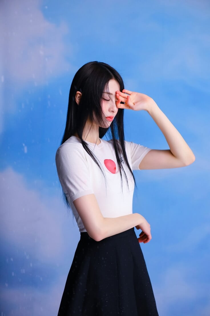 kpopdrama.info LE SSERAFIM、1stフルアルバム「UNFORGIVEN」のタイトル曲『UNFORGIVEN』MV公開