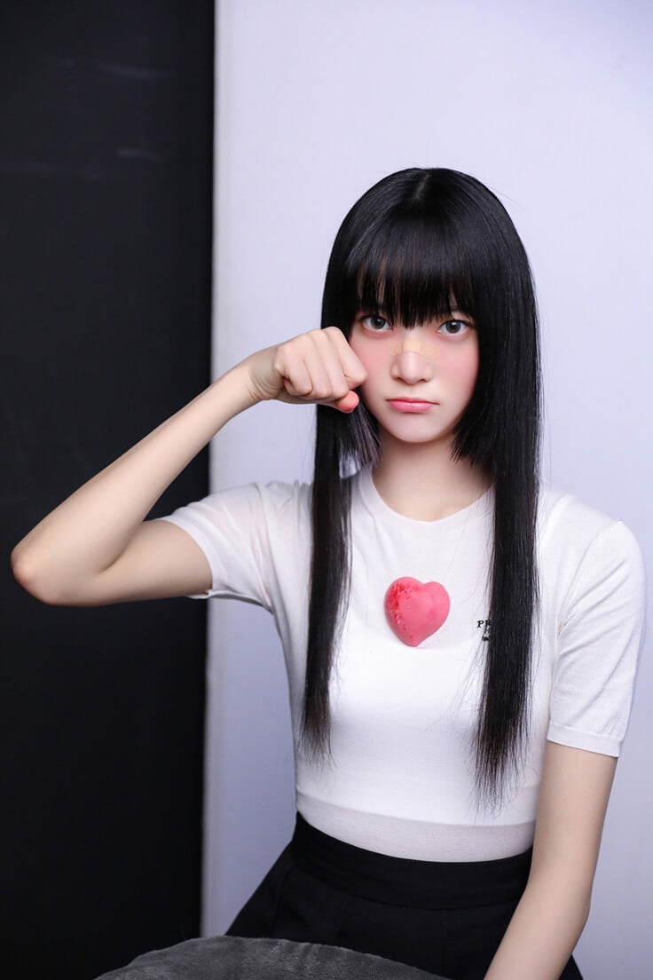 kpopdrama.info LE SSERAFIM、1stフルアルバム「UNFORGIVEN」のタイトル曲『UNFORGIVEN』MV公開