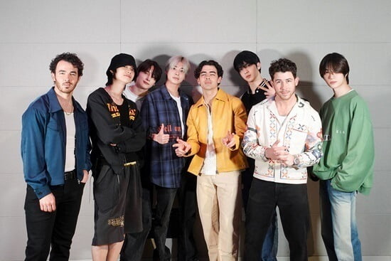 kpopdrama.info TXT（TOMORROW X TOGETHER）、ジョナス・ブラザーズとのコラボ曲『Do It Like That』MV公開