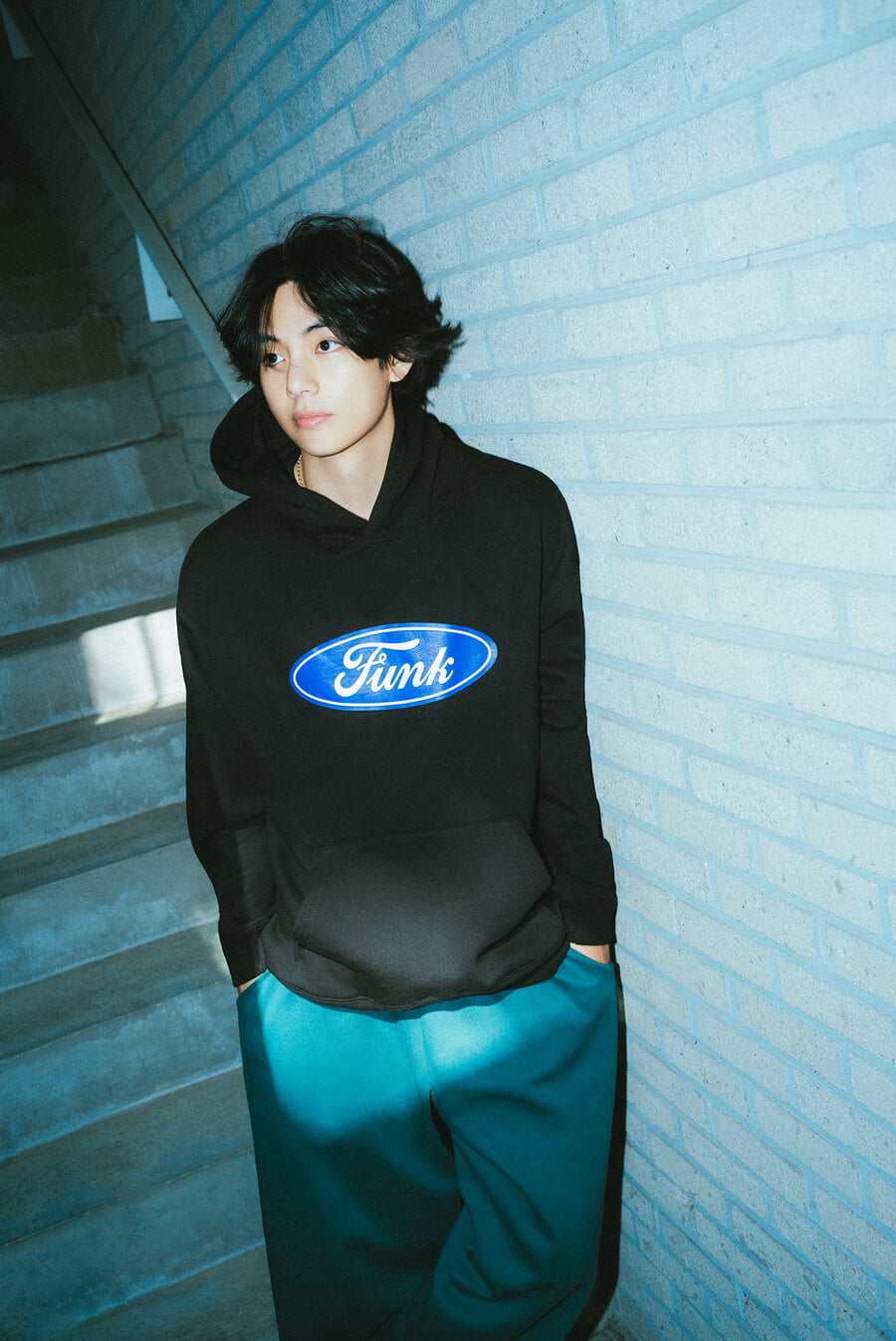 popdrama.info BTS（防弾少年団）のV、ソロアルバム「Layover」の収録曲『Love Me Again』MV公開