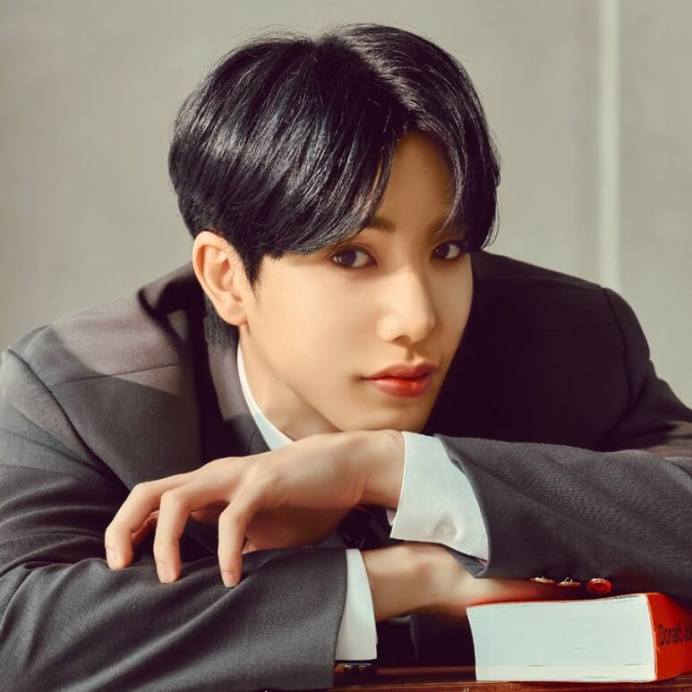 kpopdrama.info n.SSign、デビューアルバム「BIRTH OF COSMO」の収録曲『Higher』MV公開