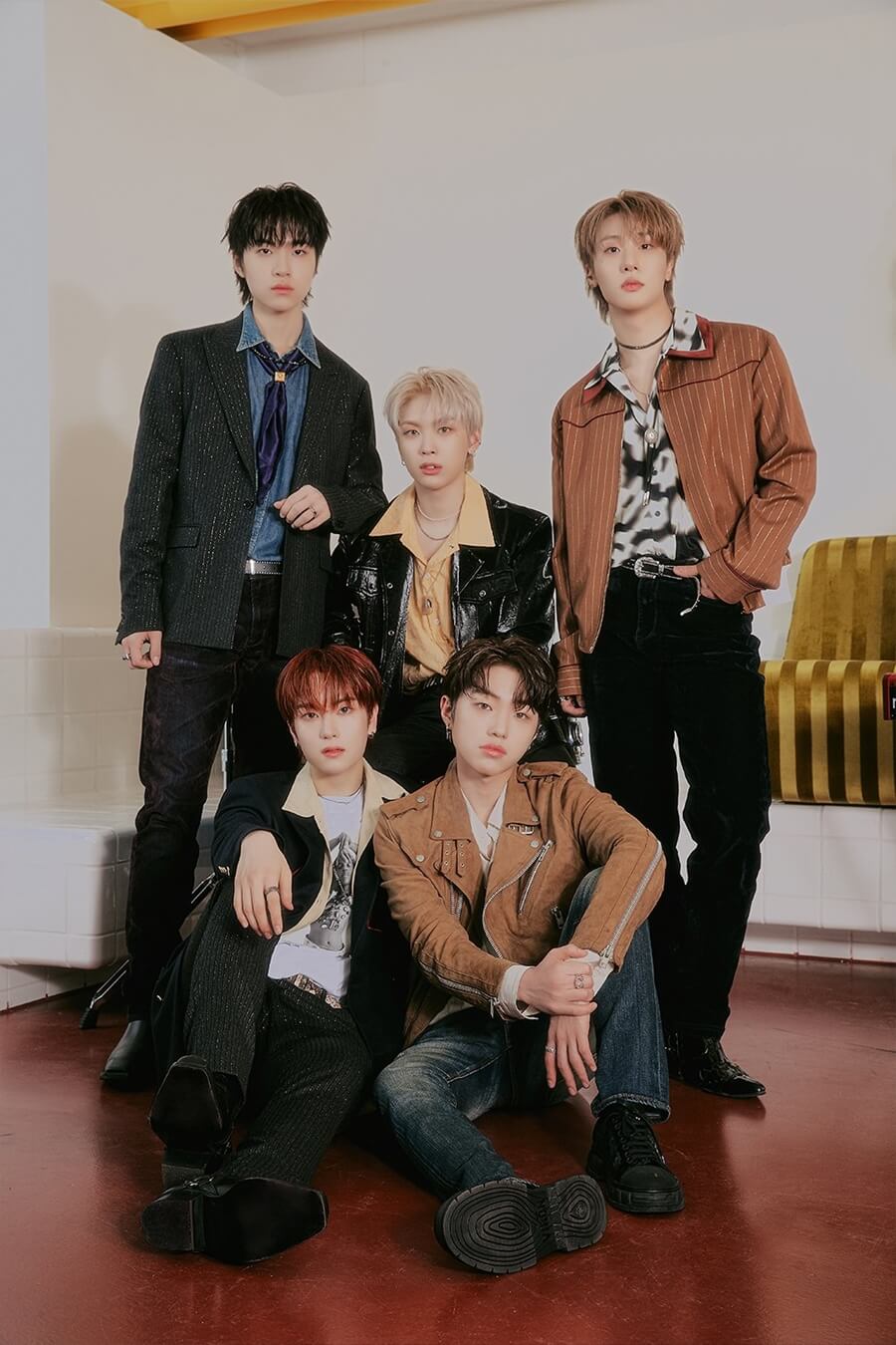 kpopdrama.info Catch The Young、2ndミニアルバム「Fragments of Odyssey」のタイトル曲『Voyager』MV公開