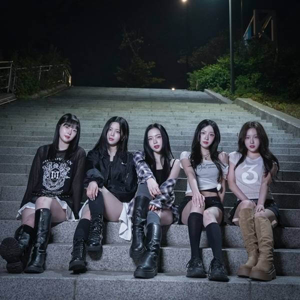 kpopdrama.info 新人ガールズグループ4X4、デビュー曲『LIGHT』MV公開